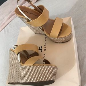 WEDGES- Jorge Bischoff